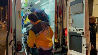 Edirnede otomobil yaşlı kadına çarpıp kaçtı: 1 yaralı