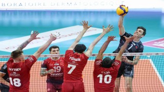 Efeler Liginde şampiyon Ziraat Bankkart