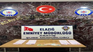 Elazığ ve Diyarbakırda 5 kuyumcuya sahte altın satan 4 zanlı yakalandı