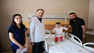 Elazığda bebekler, Biyonik Kulak operasyonuyla duymaya başladı