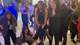 Elazığda depremde korkan kadın düğün salonunda bayıldı