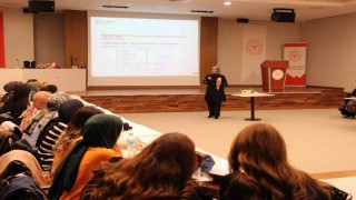 Elazığda ebelere yönelik eğitimler sürüyor