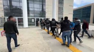 Elazığda polis suçlulara göz açtırmıyor: 6 gözaltı