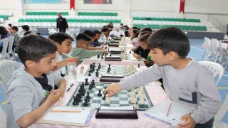 Elazığda satranç turnuvası büyük ilgi gördü