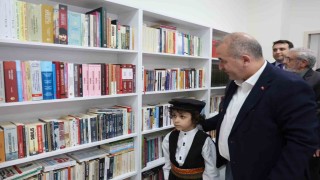 Elazığda şehit öğretmen Adnan Baydilinin adı kütüphaneye verildi