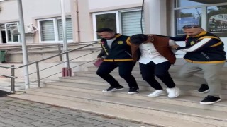 Elektrikli bisiklet ve cep telefonu gasbeden 2 zanlı tutuklandı