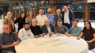 Emekliliğe ayrılan 45 yıllık hekime veda yemeği