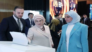 Emine Erdoğan, BM Sürdürülebilir Kalkınma Çözümleri Ağı Başkanı Sachs ile görüştü