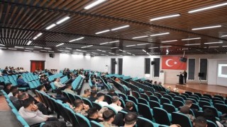 Emniyet ekiplerine seminer düzenlendi