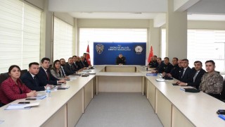 Emniyet Müdürü Baybaba, birim amirleriyle toplantı yaptı