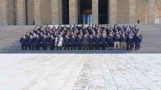 Emniyet Teşkilatı Anıtkabiri ziyareti etti