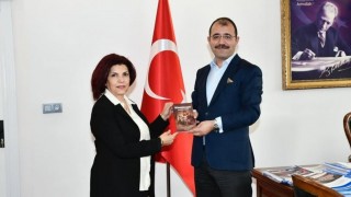 Erkayıran’dan Kaymakam Dolu’ya Ziyaret ve Kitap Takdimi