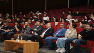 ERÜde 11. Tiyatro Festivali perdelerini açtı