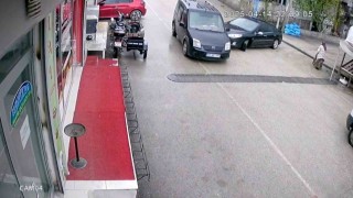 Eruhta maddi hasarlı kaza güvenlik kamerasına yansıdı