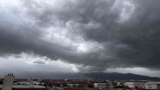 Erzincanda sağanak yağış, yükseklerde kar bekleniyor