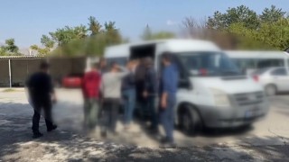 Erzincanda yabancı uyruklu 14 kaçak göçmen yakalandı