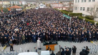 Erzincanın manevi önderlerinden Hüseyin Avni Reyhan son yolculuğuna uğurlandı