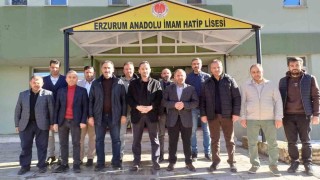 Erzurumda gençler umre için yarıştı