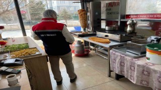 Erzurumda tavuk dönercilere denetim