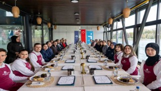 Eskişehirde Restoran Yöneticiliği Mesleki Eğitim Kursu sertifikaları verildi