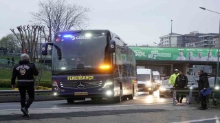 Fenerbahçe, derbi için stada geldi
