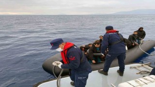 Fethiye açıklarında 19 düzensiz göçmen yakalandı