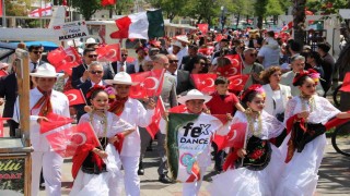 Fethiyede 23 Nisan Kortej ve Şöleni büyük ilgi gördü