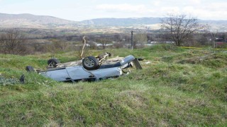 Fiat-Tofaş otomobil hurdaya döndü, 23 yaşındaki genç hayatını kaybetti