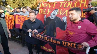 Galatasaray, Samsunda çiçeklerle karşılandı