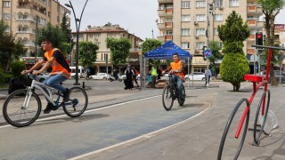 Gaziantep’te Çevreci ve Güvenli Ulaşım İçin Bisiklet Yolları Yaygınlaşıyor