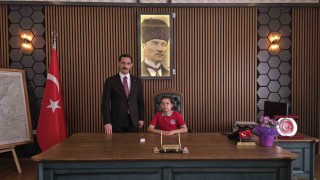 Gaziantepte ilkokul öğrencisi 23 Nisan için kaymakam oldu