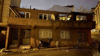 Gaziosmanpaşada iki bina alev alev yandı