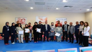 Gebe Okulu eğimini başarıyla tamamlayan ebeveyn adaylarına sertifika verildi