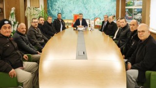 Gediz Belediye Başkanı Akelden emekli personele vefa plaketi