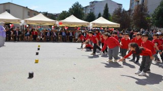 Geleneksel sokak oyunları yeniden yaşatıldı