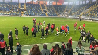 Gençlerbirliği oyuncusu Fıratcan Üzümden saygısız davranış