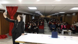 GİBTÜ bilim söyleşileri başladı: Bilim toplumla buluşuyor