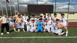 Hakem maça geç gelince maç 15 dakika geç başladı