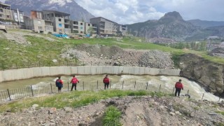 Hakkaride 21 gündür kayıp kadını arama çalışmaları sürüyor