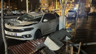 Hakkaride fırtına nedeniyle 3 kişi yaralandı