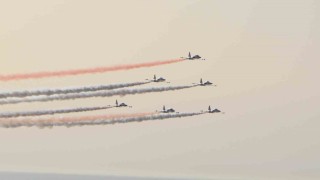 Hatayda Türk Yıldızlarının gösterisi hayran bıraktı