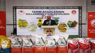 Havzada üreticiye yağlık ayçiçeği tohumu teslim edildi