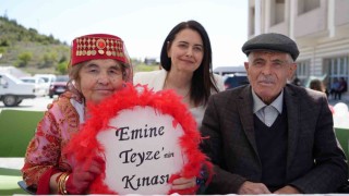 Hiç evlenmeyen 69 yaşındaki Emine ninenin kına gecesi hayali gerçek oldu