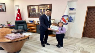 Hisarcıkta kitap kurdu öğrenciler ödüllendirildi