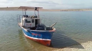 İç sularda balık avı yasağı başladı, tekneler karaya çekildi