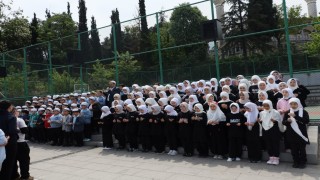 İmam hatip lisesi öğrencilerinden hatim merasimi
