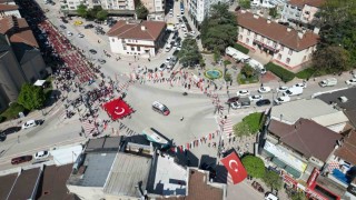 İnegölde 23 Nisan çoşkusu sokaklara taştı