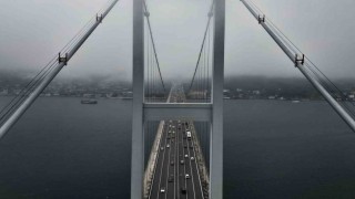 İstanbul Boğazında sis sabah saatlerinde etkili oldu