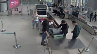 İstanbul Havalimanında kaçakçılara suçüstü