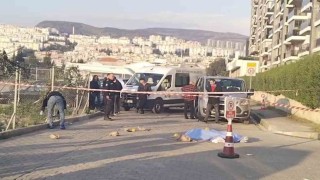 İzmirde dehşet: Sokak ortasında eski nişanlısını ve annesini vurup intihar etti